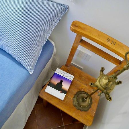 Il Ciclope - La Camera Sotto Il Faro Termoli Bagian luar foto